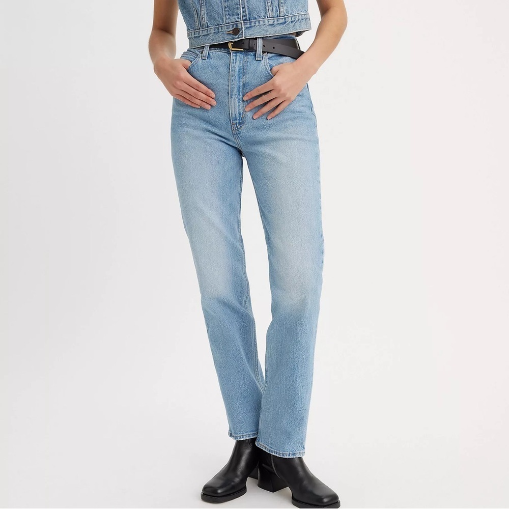 Levi’s Premium 70s High Slim Straight jeans size 31